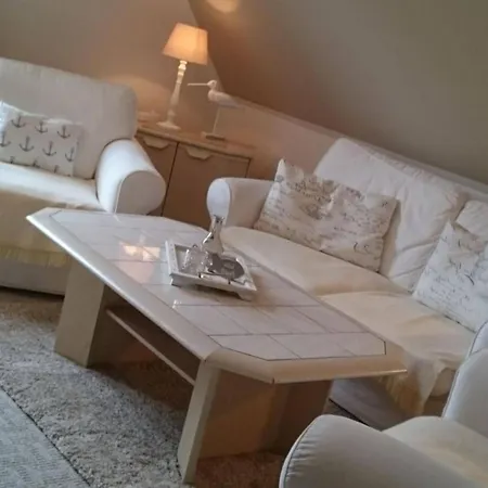 Vakantiehuis In Wyk With Wi-fi And Parking